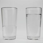 Čo sa stane, ak pijete vodu, len keď máte chuť: vyvrátenie mýtu o ôsmich pohároch co-sa-stane-ak-pijete-vodu-len-ked-mate-chut.jpg